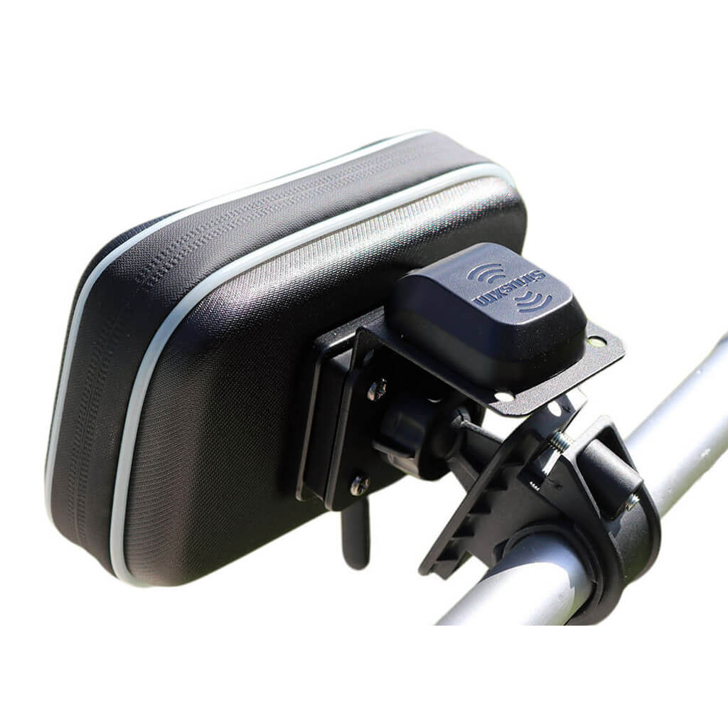 back of case showing handlebar mount, l bracket and antenna